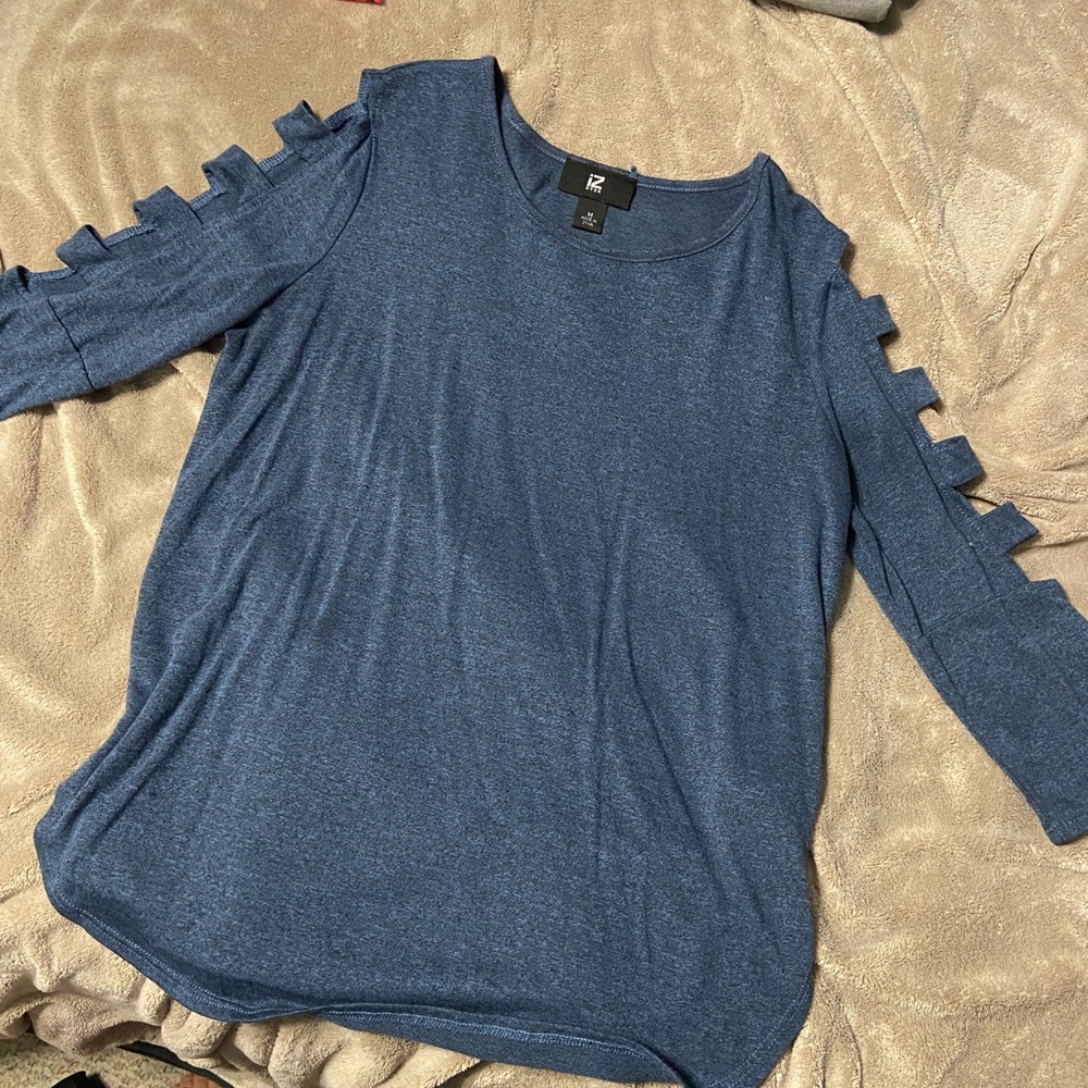 Women’s dress shirt